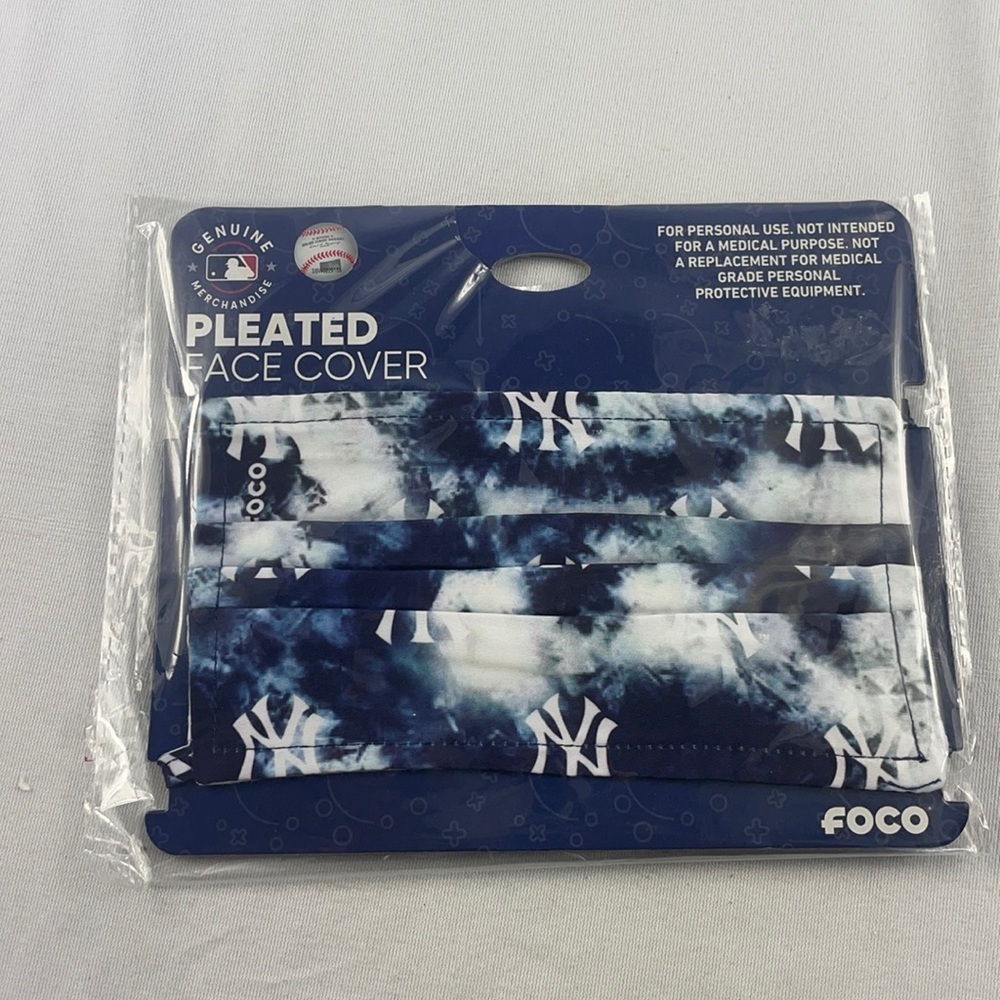 Genuine Merchandise Yankees face mask